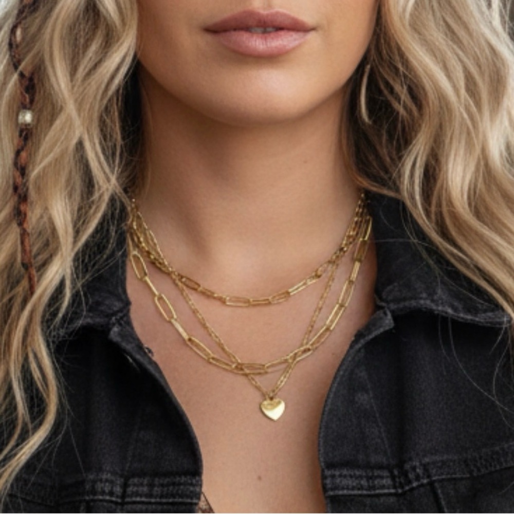 NWT Double Chain Layered Heart Pendant Charm Necklace Gold - Picture 6 of 7